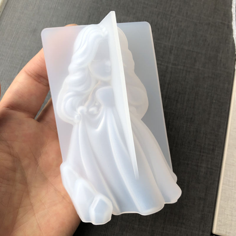 Moule à bougie princesse 3D en - Soap Making Guide For Beginners avis et prix