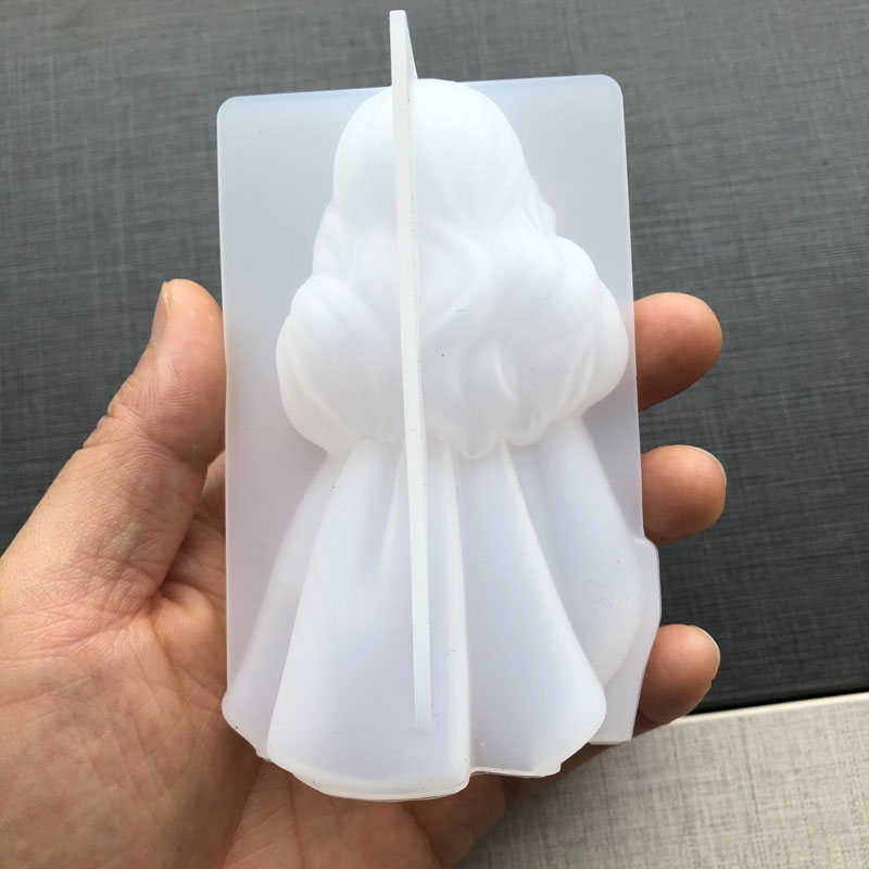 Moule à bougie princesse 3D en - Soap Making Guide For Beginners avis et prix