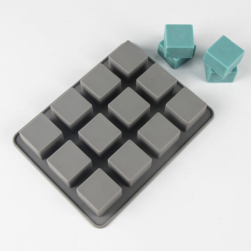 Moules en silicone à 12 cavité - Soap Making Store avis et prix
